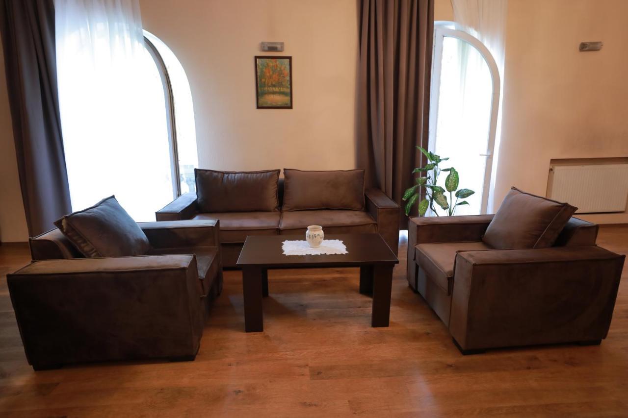 Apartment At 12 Baratashvili Street Tbilissi Extérieur photo
